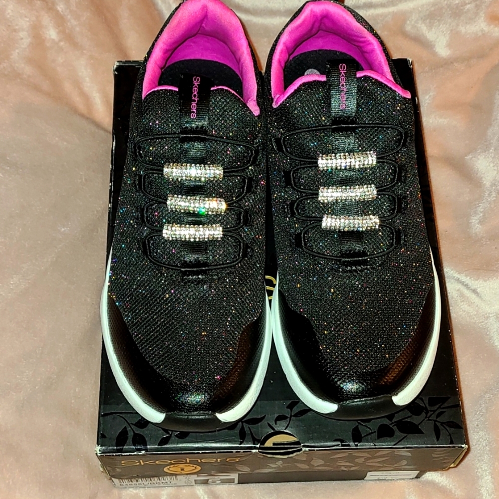 Skechers